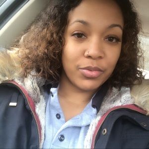 Meet your Posher, Shaina